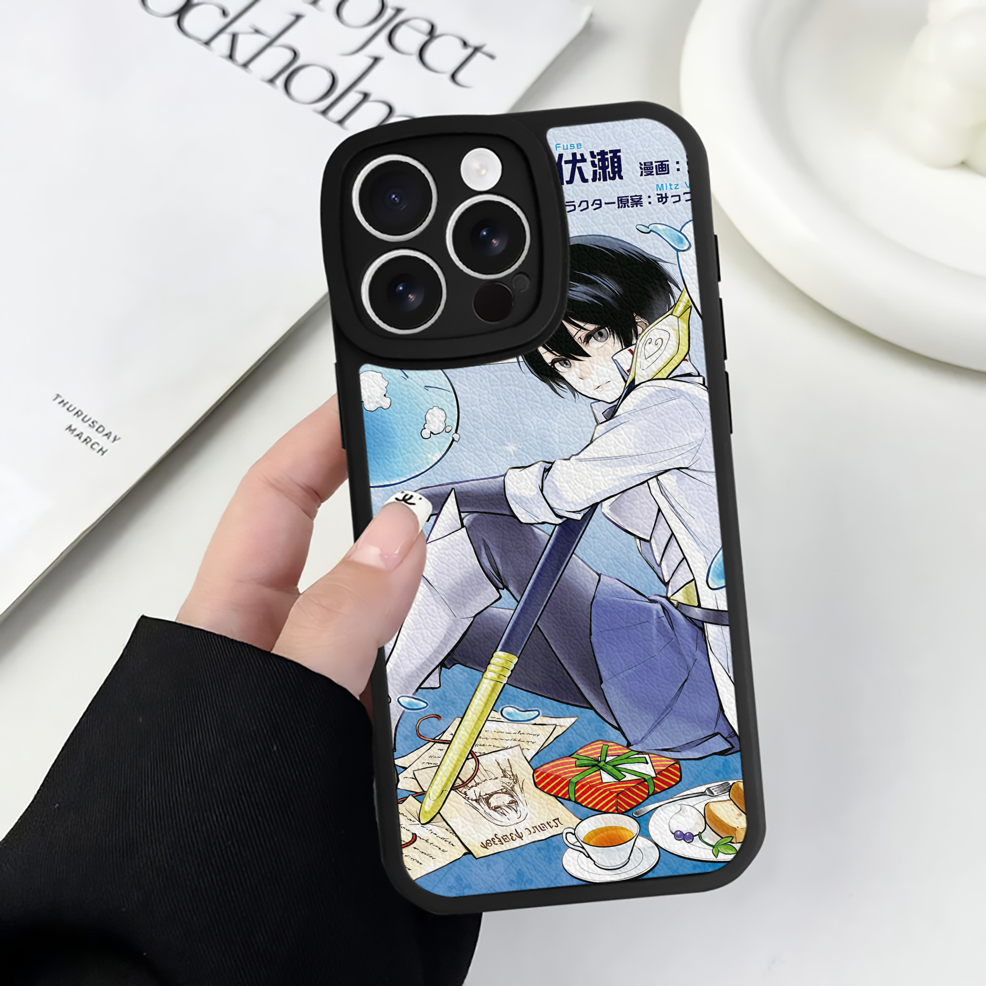 （画像用） 転スラ Regarding Reincarnated to Slime 【iPhone 16シリーズ対応】シリコンスマホケース（レザー調） 材質：シリコン